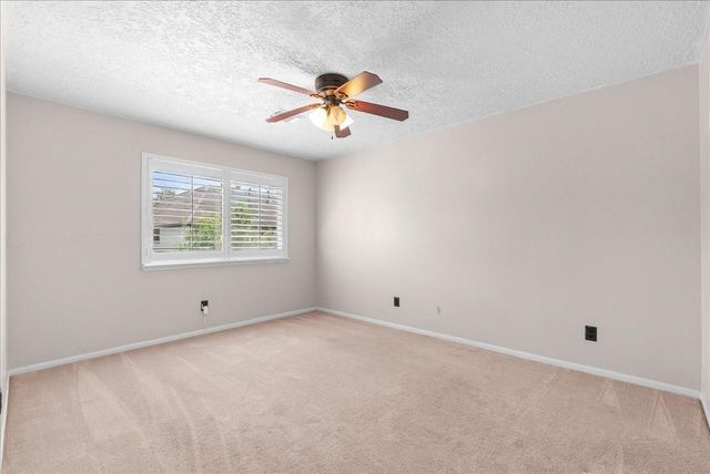 1006 Chesterwood Drive, Pearland, TX 77581