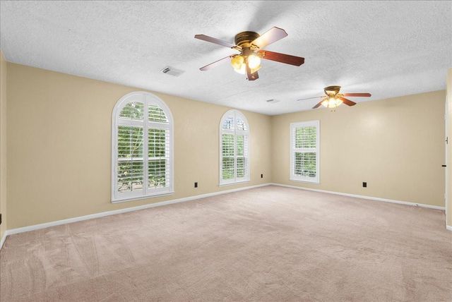 1006 Chesterwood Drive, Pearland, TX 77581