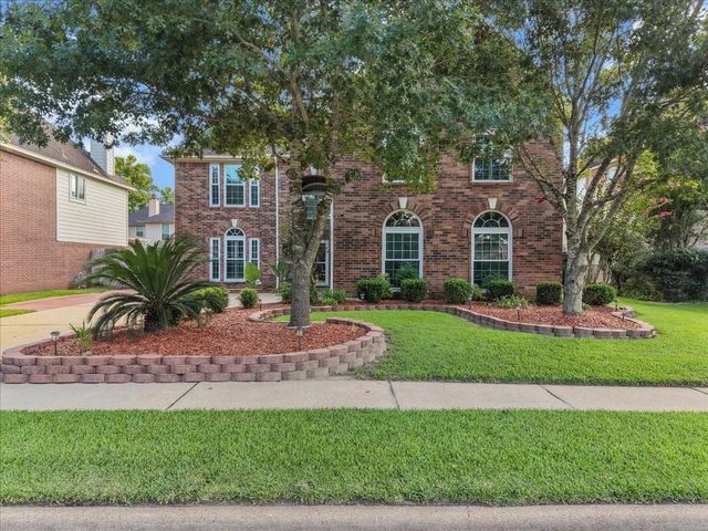 1006 Chesterwood Drive, Pearland, TX 77581