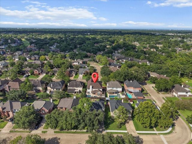 1006 Chesterwood Drive, Pearland, TX 77581