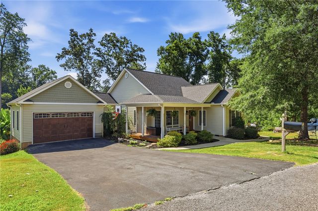 110 Brookside Circle, Honea Path, SC 29654