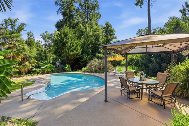 110 Brookside Circle, Honea Path, SC 29654