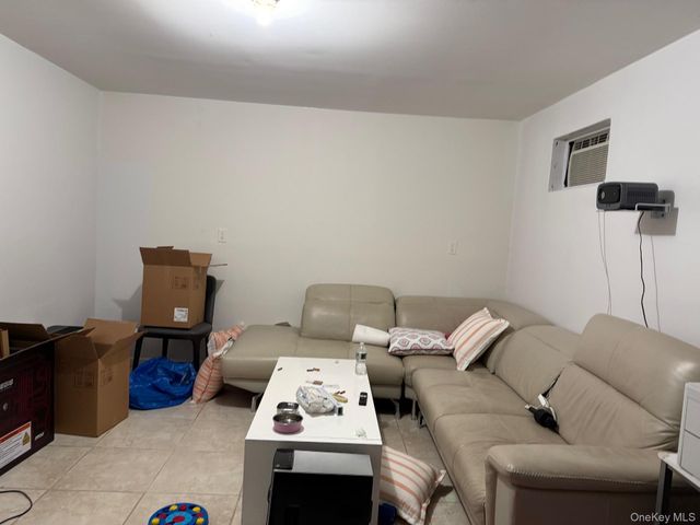 207-17 47 Avenue 1FL, Bayside, NY 11361