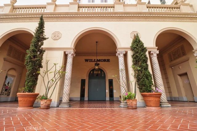 315 W 3rd Street 1006, Long Beach, CA 90802