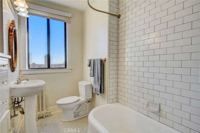 315 W 3rd Street 1006, Long Beach, CA 90802