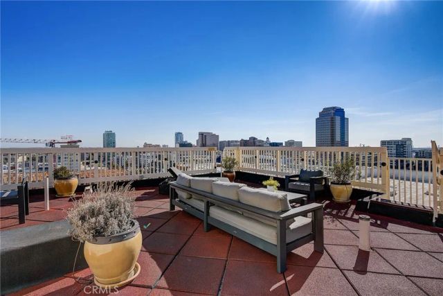 315 W 3rd Street 1006, Long Beach, CA 90802