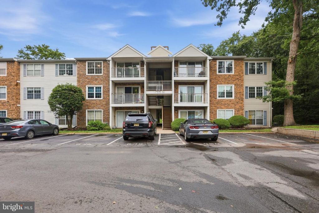 34 JUNIPER WAY, TRENTON, NJ 08619 — exterior
