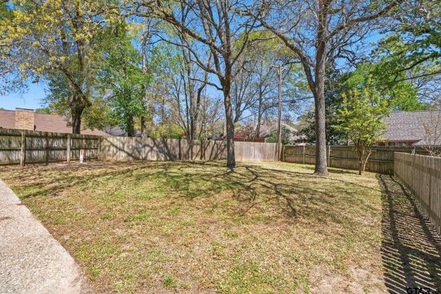 3308 Moss Glen Circle, Tyler, TX 75707