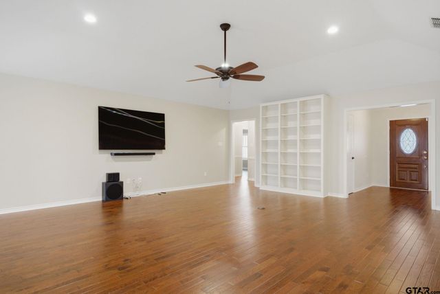 3308 Moss Glen Circle, Tyler, TX 75707