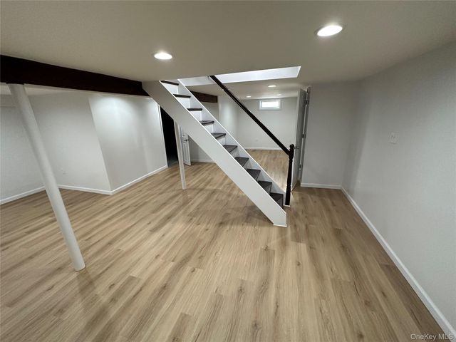 75 Cornwell Avenue, Williston Park, NY 11596