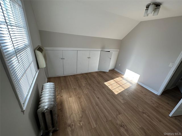 75 Cornwell Avenue, Williston Park, NY 11596