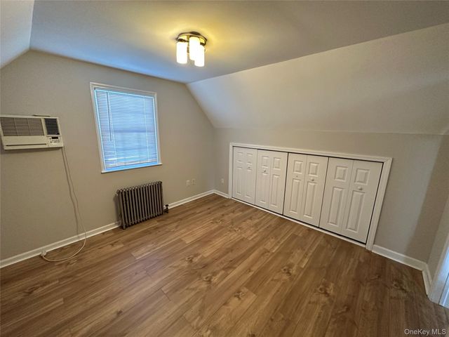 75 Cornwell Avenue, Williston Park, NY 11596