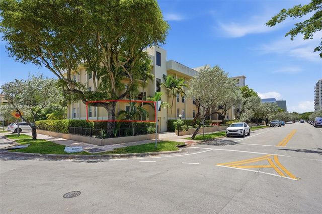 110 Salamanca Avenue 202, Coral Gables, FL 33134