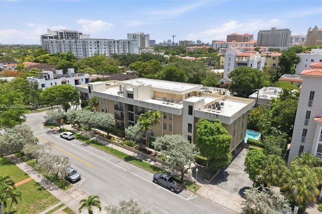 110 Salamanca Avenue 202, Coral Gables, FL 33134