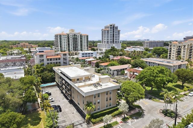 110 Salamanca Avenue 202, Coral Gables, FL 33134