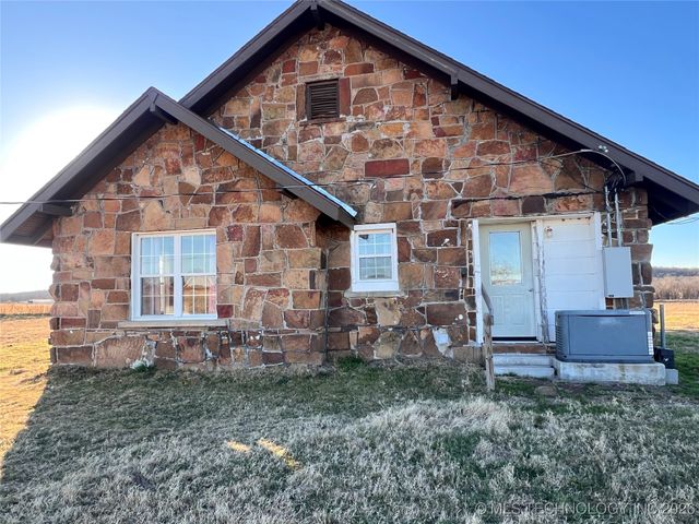 6916 State Hwy 113, Indianola, OK 74442