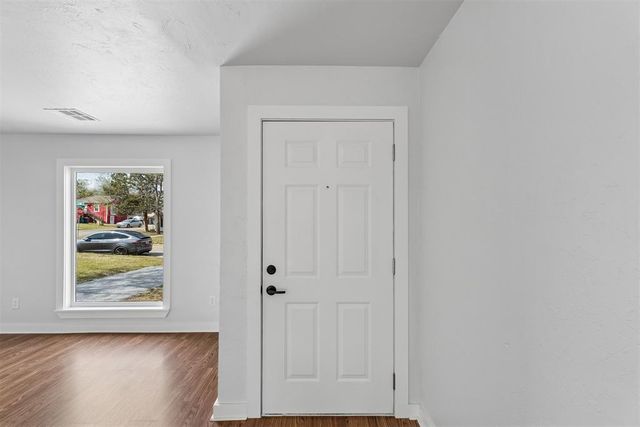 2140 NW 34th Street, Oklahoma City, OK 73112