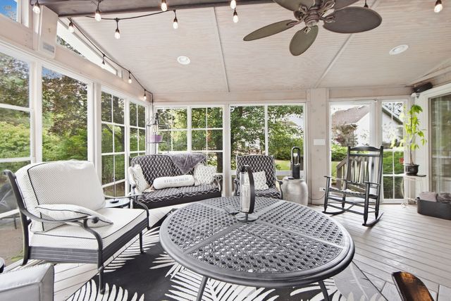 1339 Beckett Lane, Schaumburg, IL 60173