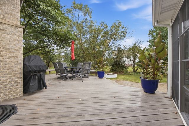 1339 Beckett Lane, Schaumburg, IL 60173