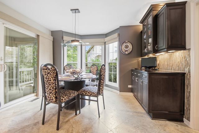 1339 Beckett Lane, Schaumburg, IL 60173
