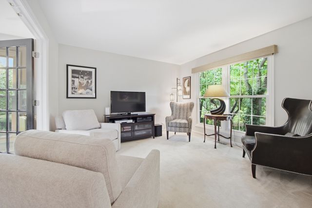 1339 Beckett Lane, Schaumburg, IL 60173