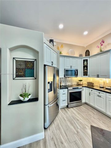 2319 NW 193rd Ave, Pembroke Pines, FL 33029