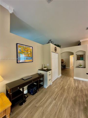 2319 NW 193rd Ave, Pembroke Pines, FL 33029