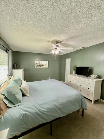 2319 NW 193rd Ave, Pembroke Pines, FL 33029