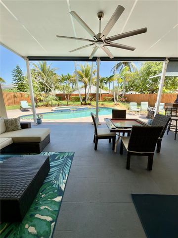 2319 NW 193rd Ave, Pembroke Pines, FL 33029