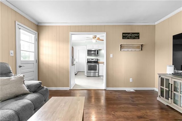 1421 Avon RD, Chesapeake, VA 23322