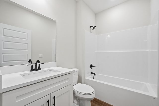 315 Thornbird Loop, Enterprise, AL 36330