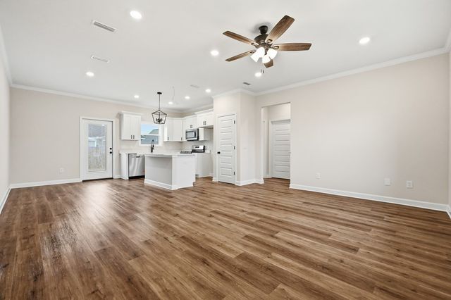 315 Thornbird Loop, Enterprise, AL 36330