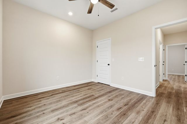 315 Thornbird Loop, Enterprise, AL 36330