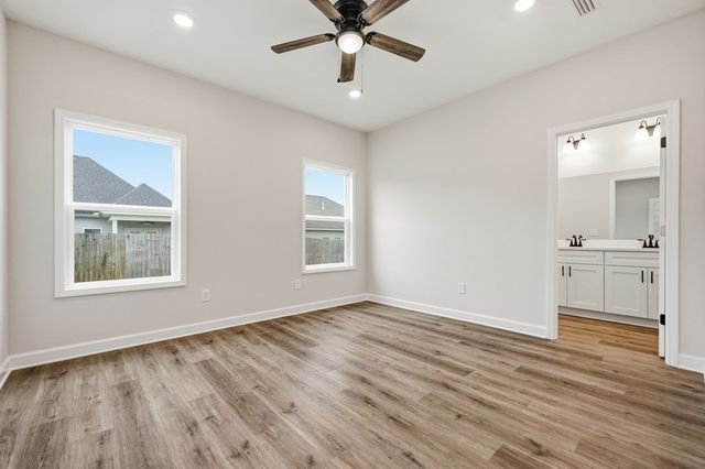 315 Thornbird Loop, Enterprise, AL 36330