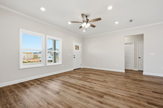 315 Thornbird Loop, Enterprise, AL 36330