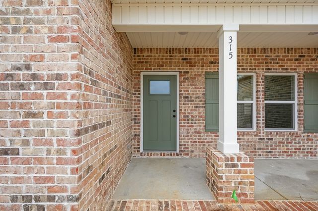 315 Thornbird Loop, Enterprise, AL 36330