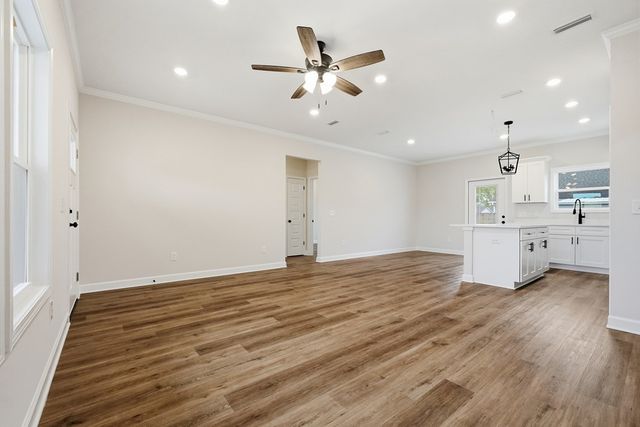 315 Thornbird Loop, Enterprise, AL 36330