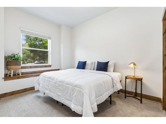 1060 Cleveland Ave, Loveland, CO 80537