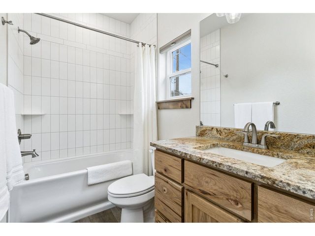 1060 Cleveland Ave, Loveland, CO 80537