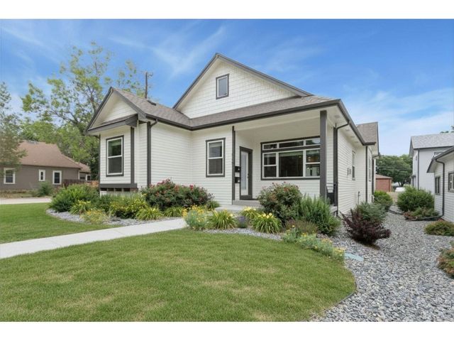 1060 Cleveland Ave, Loveland, CO 80537