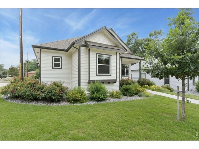 1060 Cleveland Ave, Loveland, CO 80537