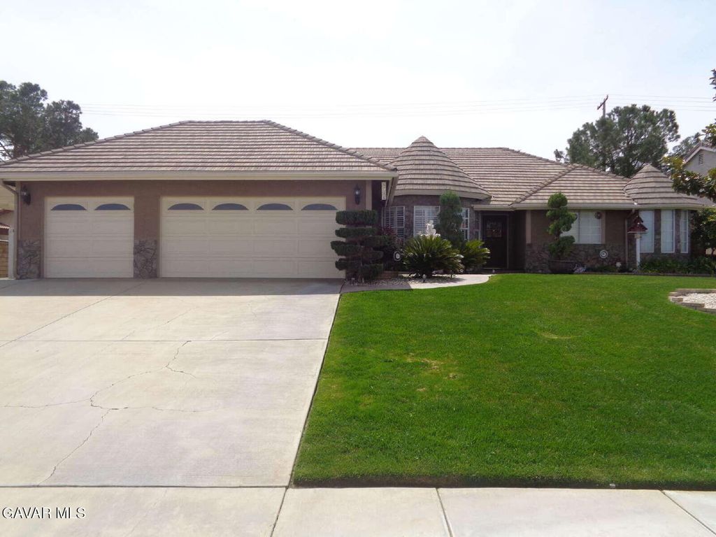 5736 Bulford Place, Quartz Hill, CA 93536
