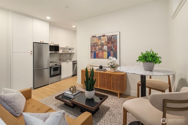 3616 Francis Avenue N, Seattle, WA 98103