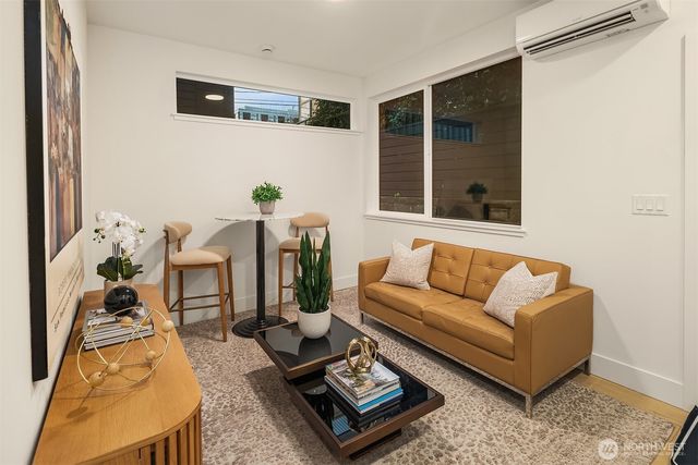 3616 Francis Avenue N, Seattle, WA 98103