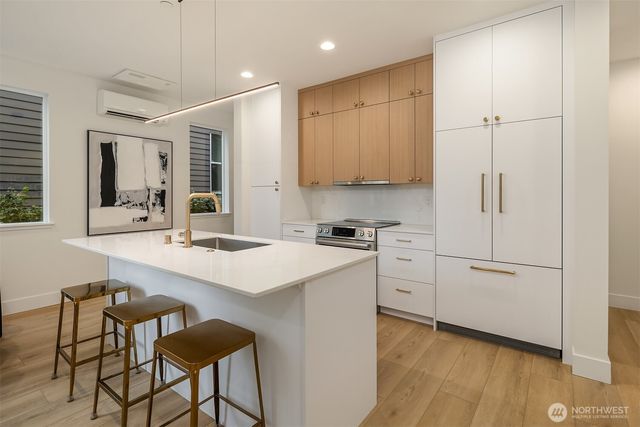 3616 Francis Avenue N, Seattle, WA 98103