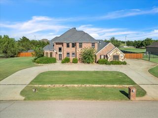 21070 Highlander Ridge Drive, Edmond, OK 73012