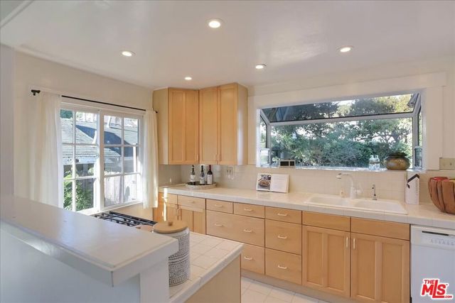 918 N Milpas Street, Santa Barbara, CA 93103