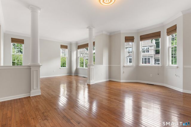 14 Cambridge Drive 14, Danbury, CT 06811