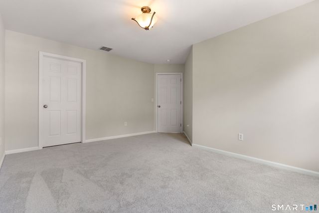 14 Cambridge Drive 14, Danbury, CT 06811