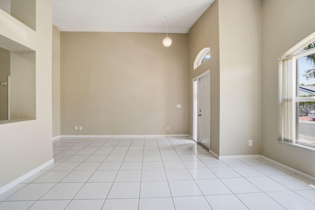 1495 SW 105th Avenue, Pembroke Pines, FL 33025